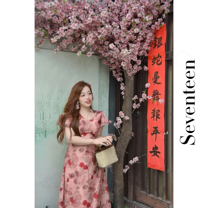 十七·【繁花】·法式V领显白红色连衣裙