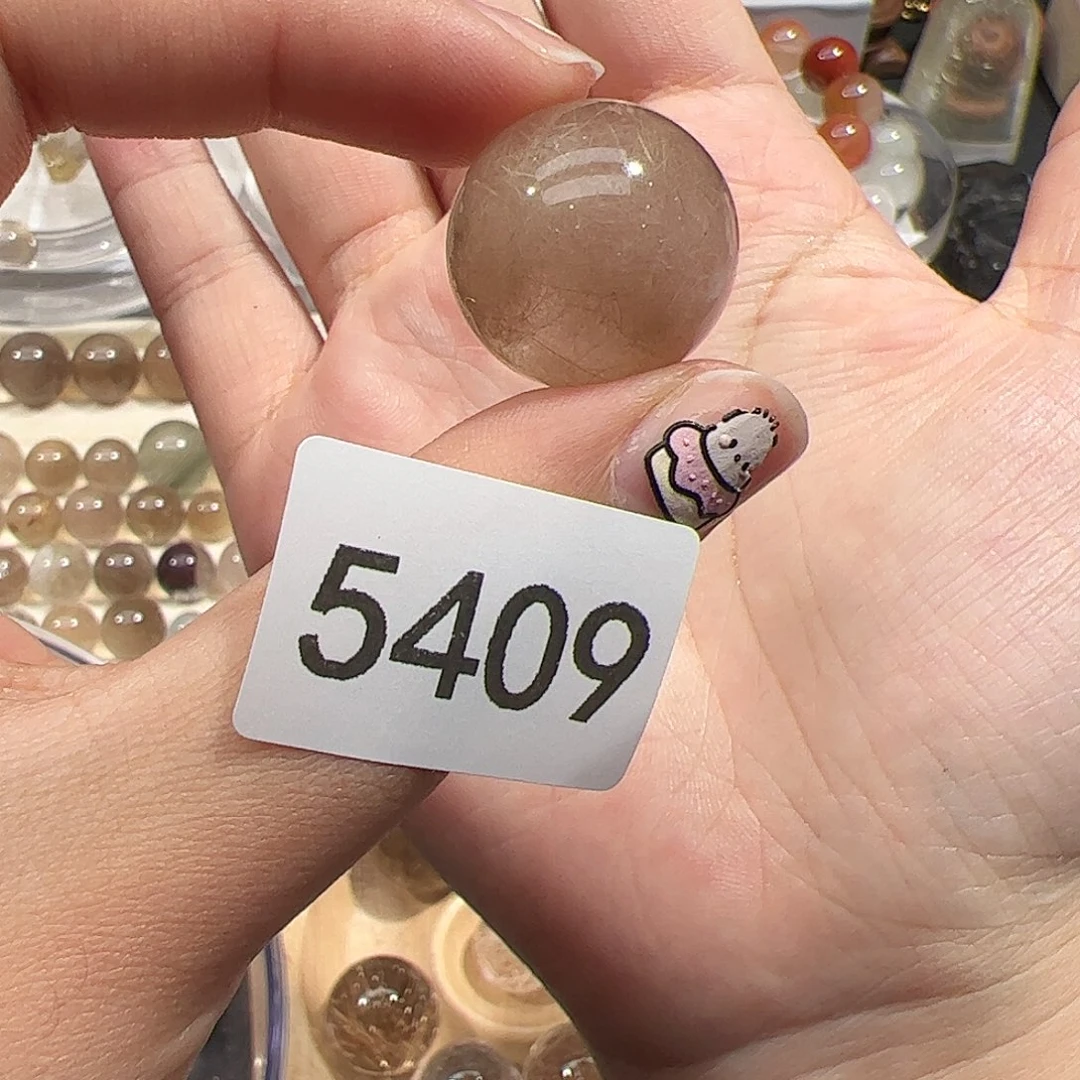 未镶嵌水晶大型摆件（非配饰）