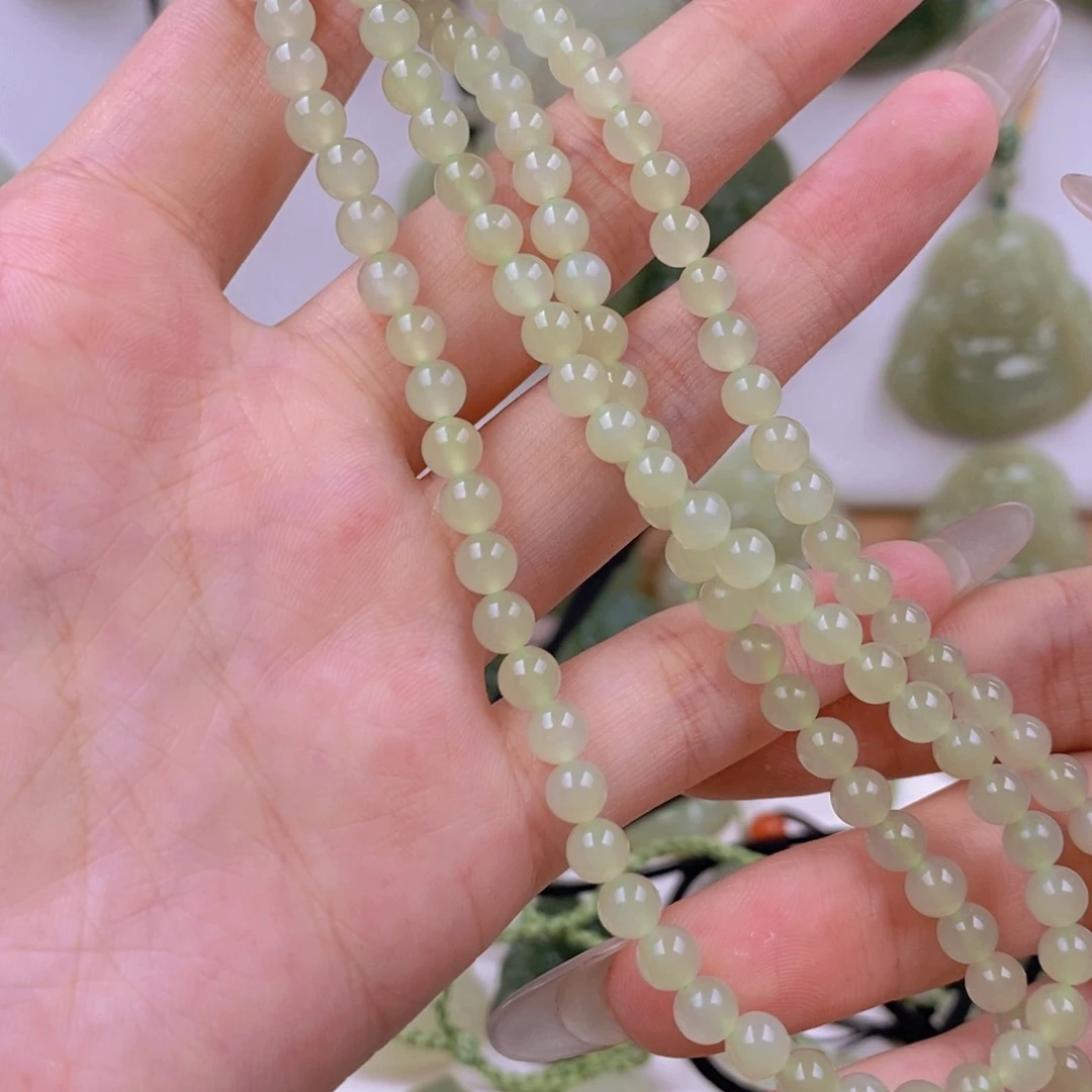 和田玉未镶嵌颈饰五**?