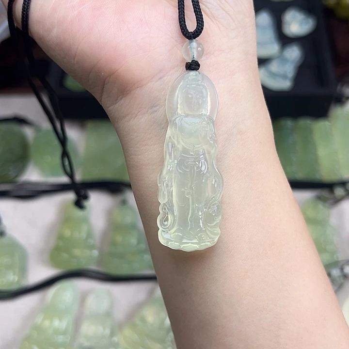 合金岫玉颈饰吊坠