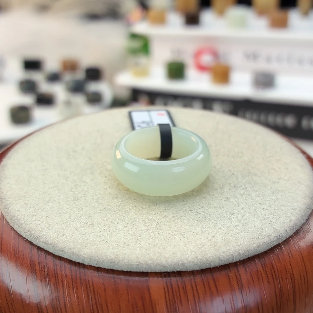 和田玉未镶嵌戒指i41晴水轮胎15.8mm