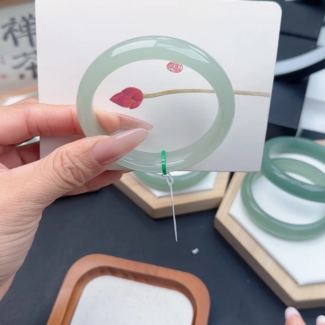 石英质玉未镶嵌手镯56.7