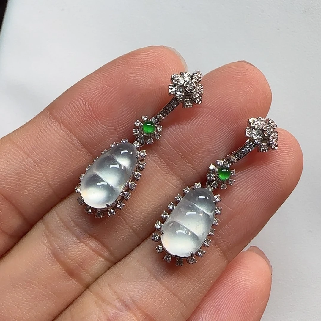 翡翠18K金镶嵌耳坠福豆