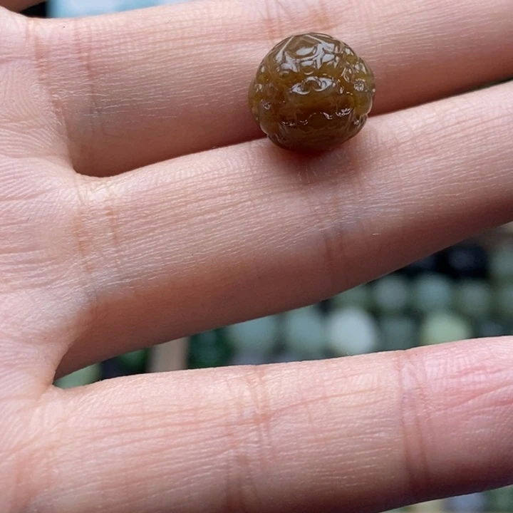 未镶嵌和田玉（糖玉）珠宝半成品
