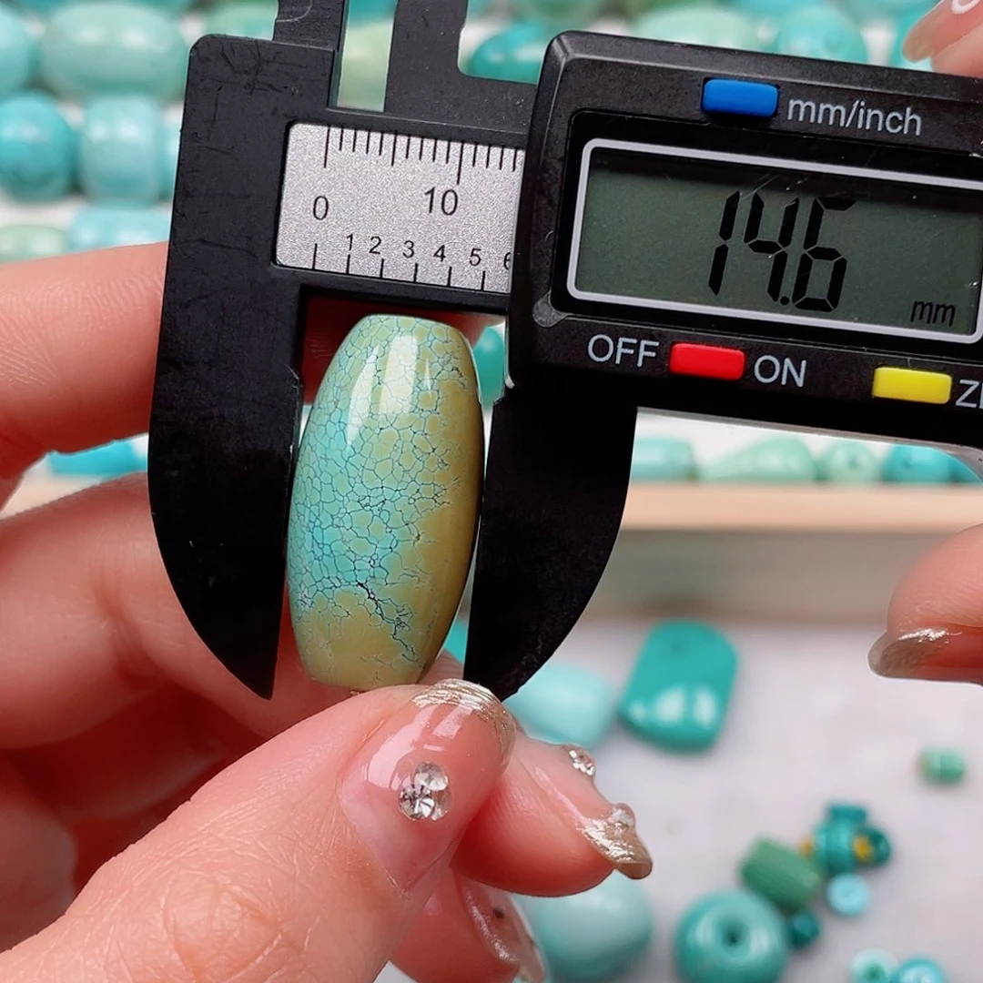 绿松石配饰未镶嵌