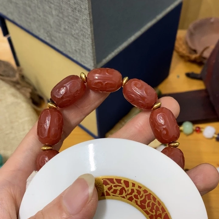 瓷片哈中古工艺品一件