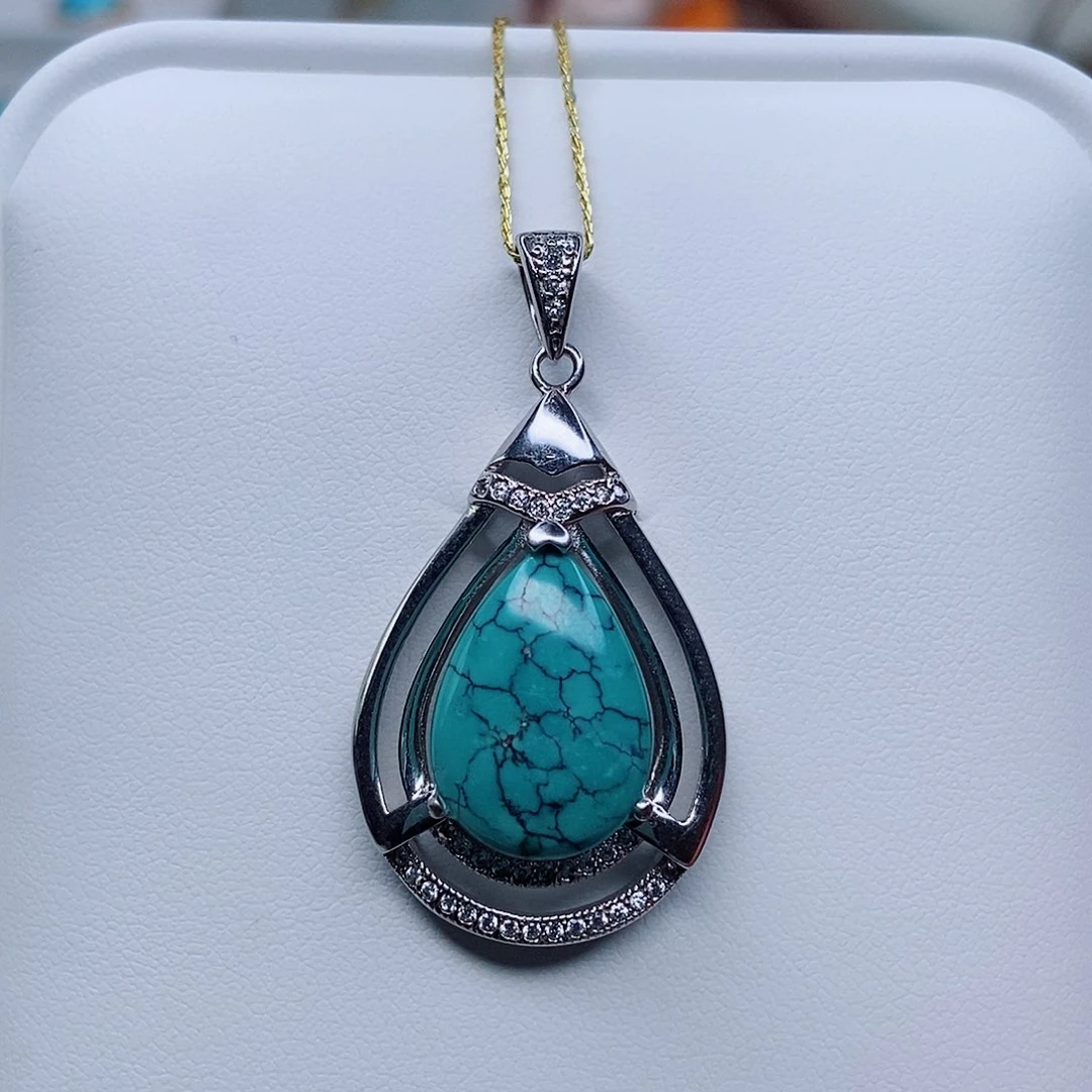 绿松石吊坠未镶嵌