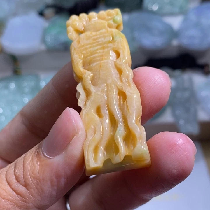 【闪购商品】颈饰未镶嵌翡翠人参