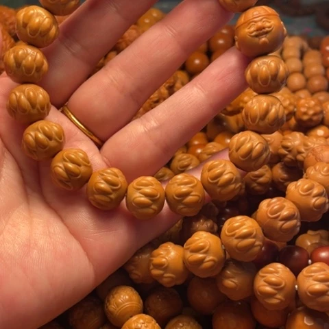 手串猴头核桃丁*伟吞