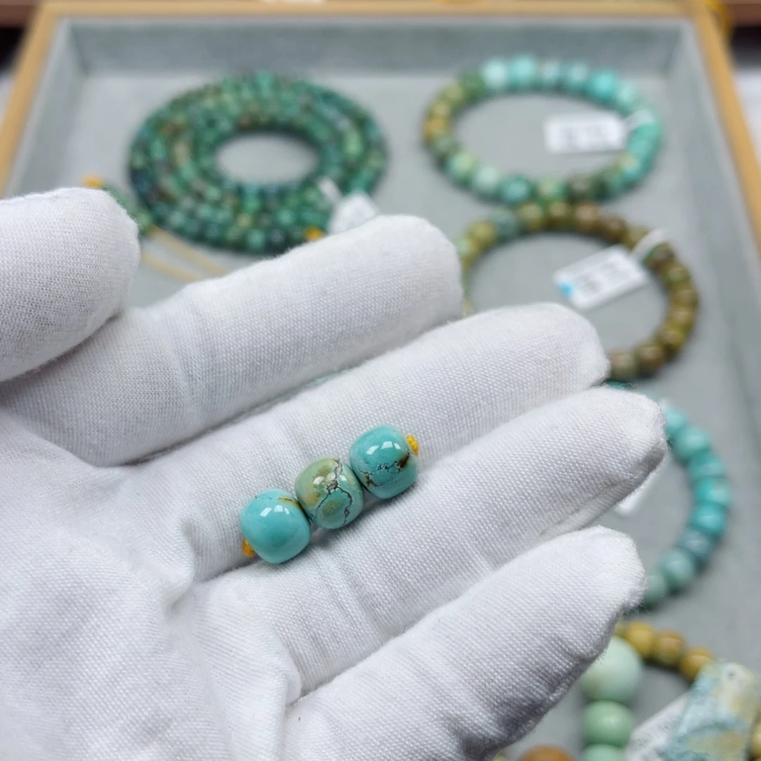 绿松石未镶嵌挂件