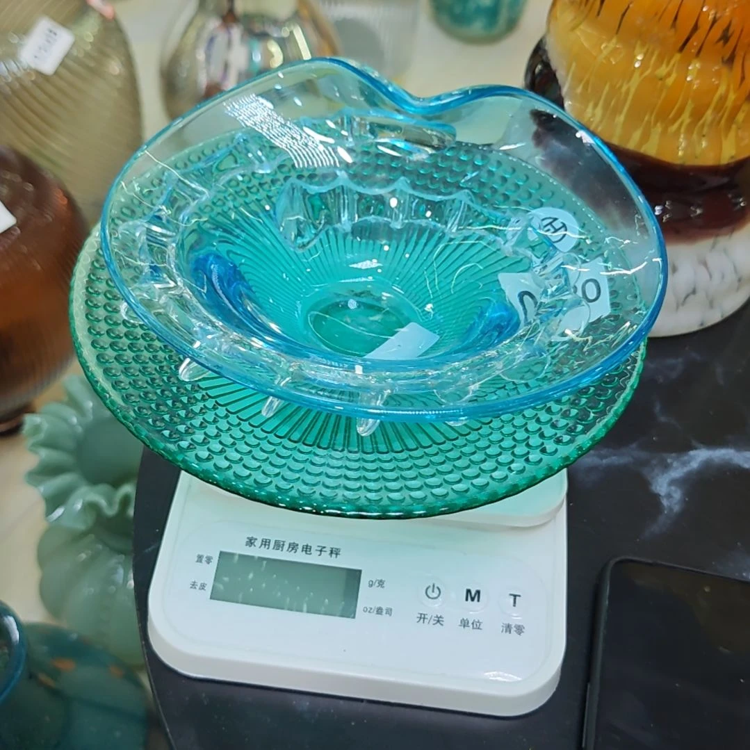两个琉璃果盘摆件