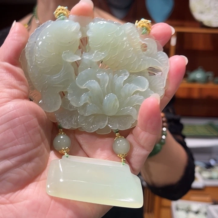 未镶嵌岫玉毛衣链