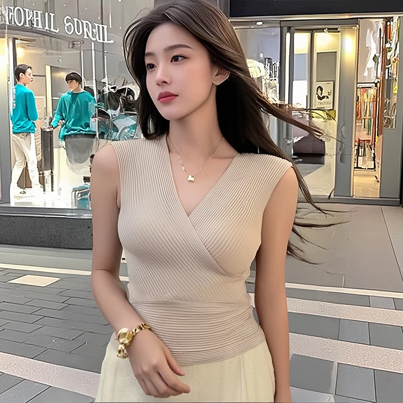 性感甜辣v领交叉针织背心女短款夏季外穿纯欲风显胸内搭无袖上衣