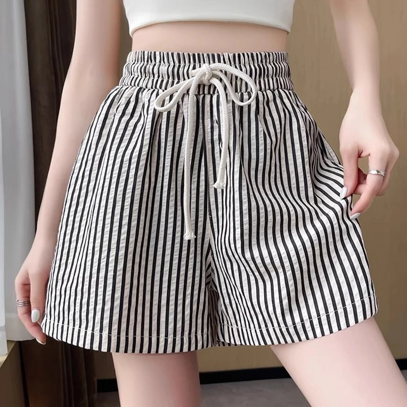 黑白条纹冰丝短裤女夏季2025年薄款松紧腰宽松显瘦A字休闲五分裤