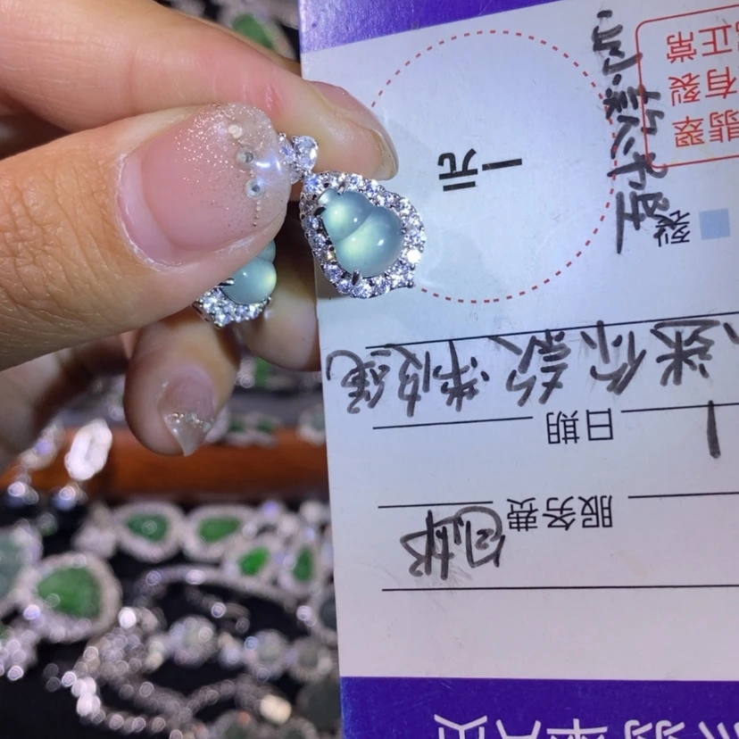 【闪购商品】翡翠颈饰未镶嵌小****?天然