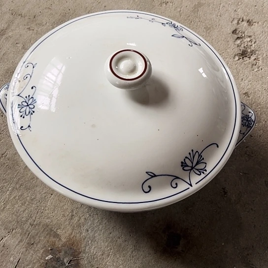 盘双耳品锅一个陶瓷陶瓷
