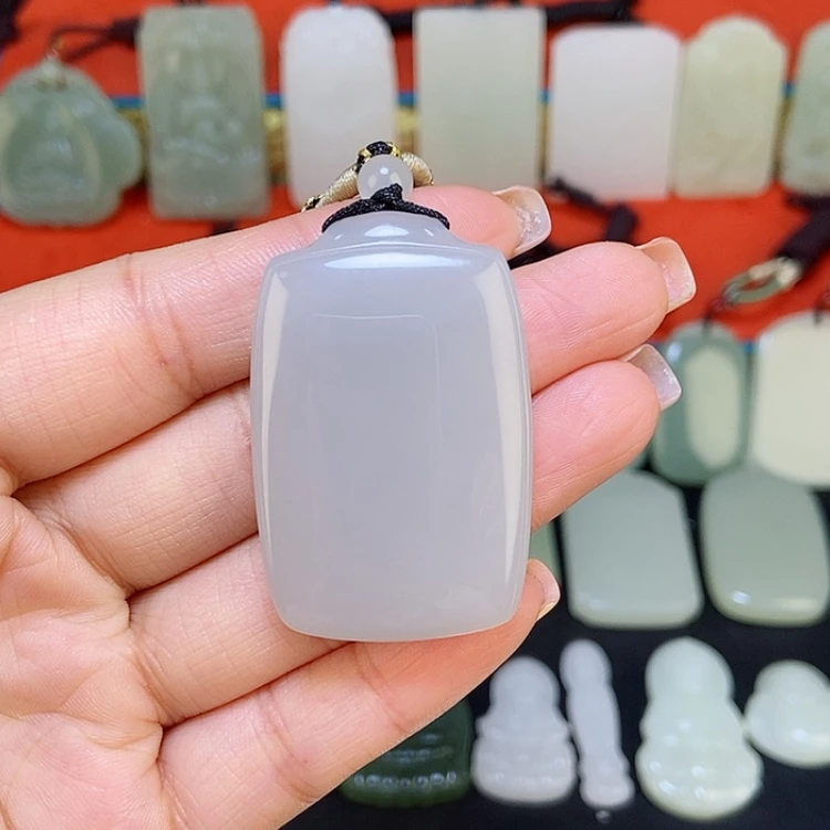 【闪购商品】颈饰未镶嵌和田玉