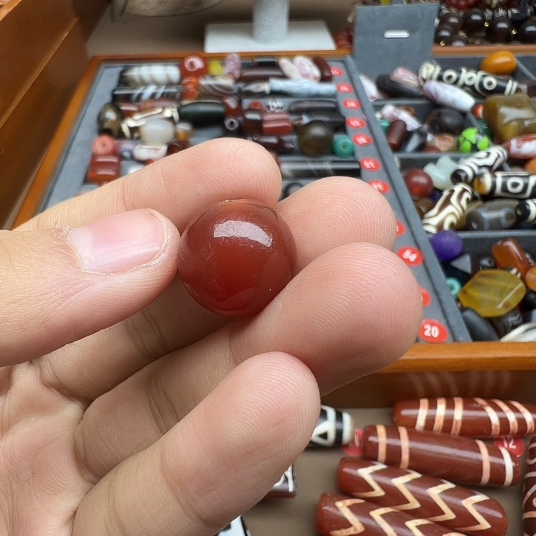 吾***棠玛瑙/玉髓未镶嵌珠宝半成品