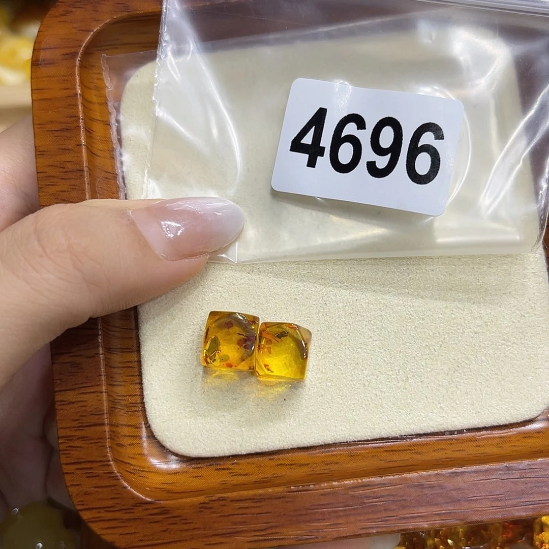 ****ℒ琥珀未镶嵌裸石蜜蜡