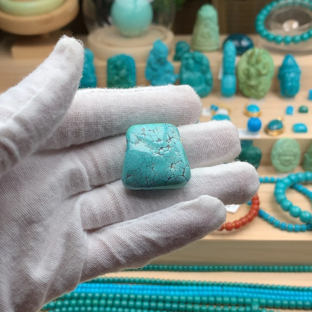 绿松石未镶嵌珠宝奇石