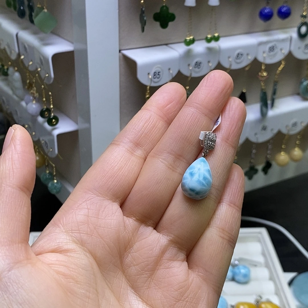 针钠钙石（海纹石）银S925镶嵌颈饰