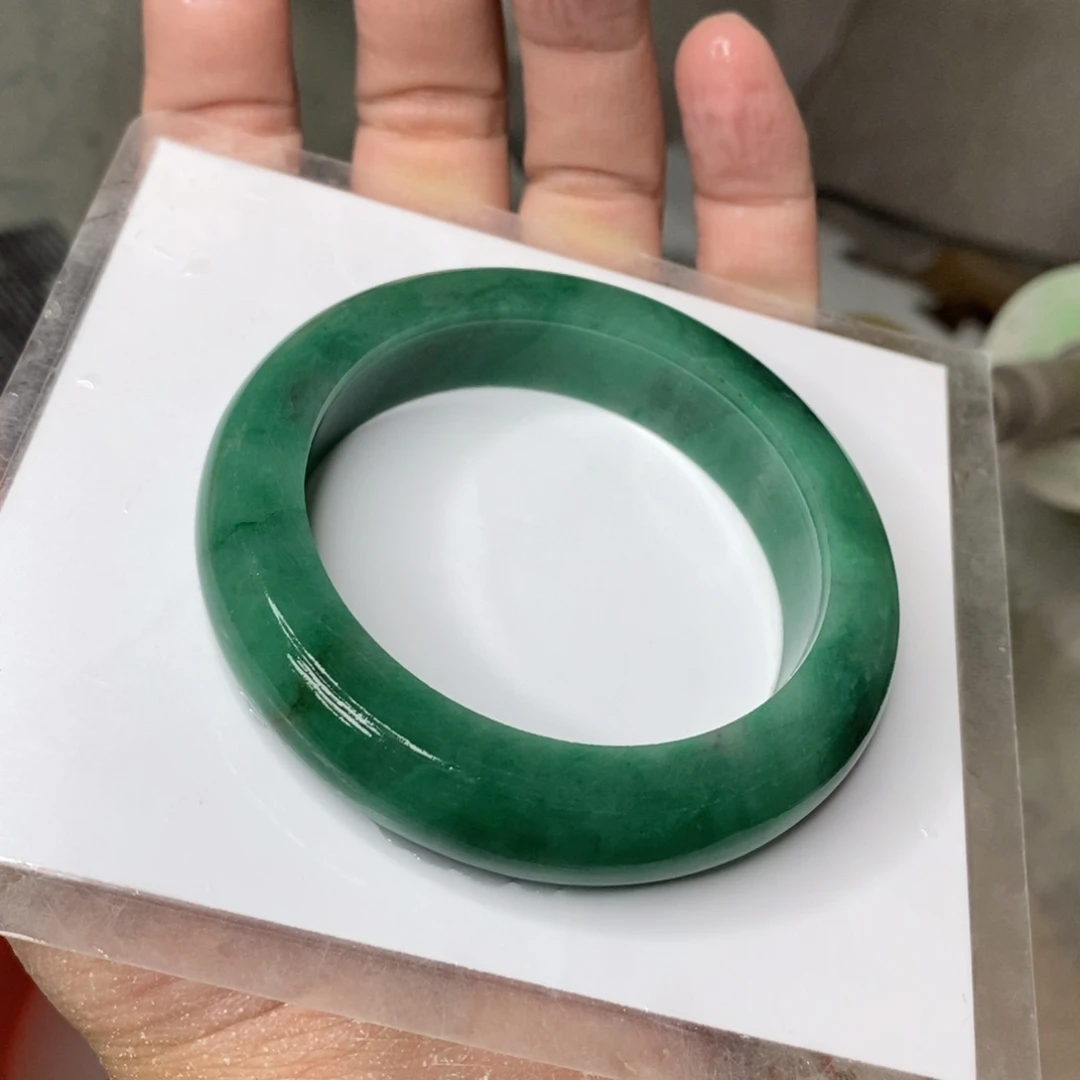 石英质玉手镯未镶嵌冰*定制