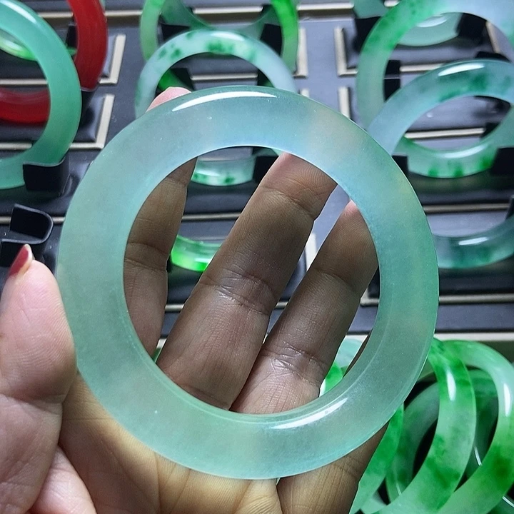 静***好珐琅非金属绿色的小