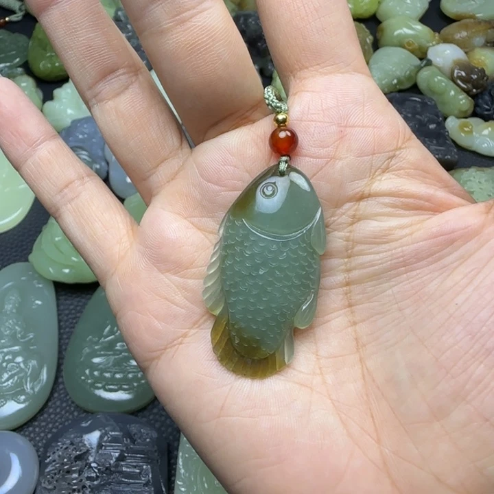 未镶嵌和田玉挂件