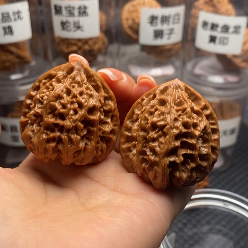 【闪购商品】文玩核桃吊坠野牛38