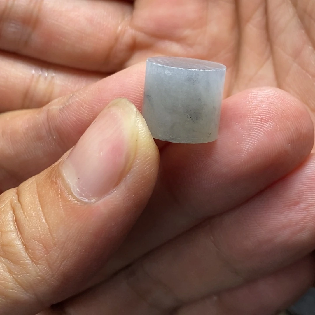 定制翡翠戒心未镶嵌