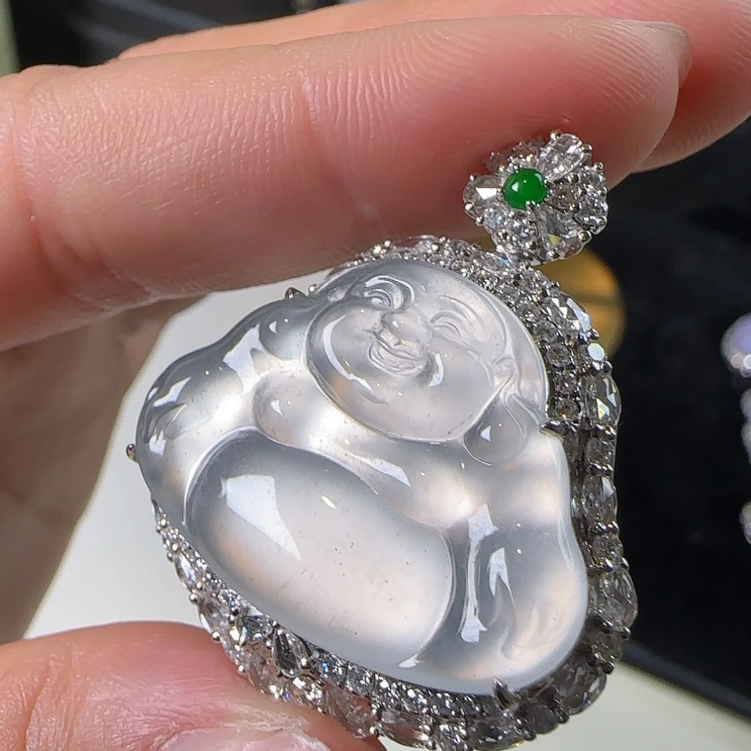 翡翠18K金镶嵌颈饰天然翡翠