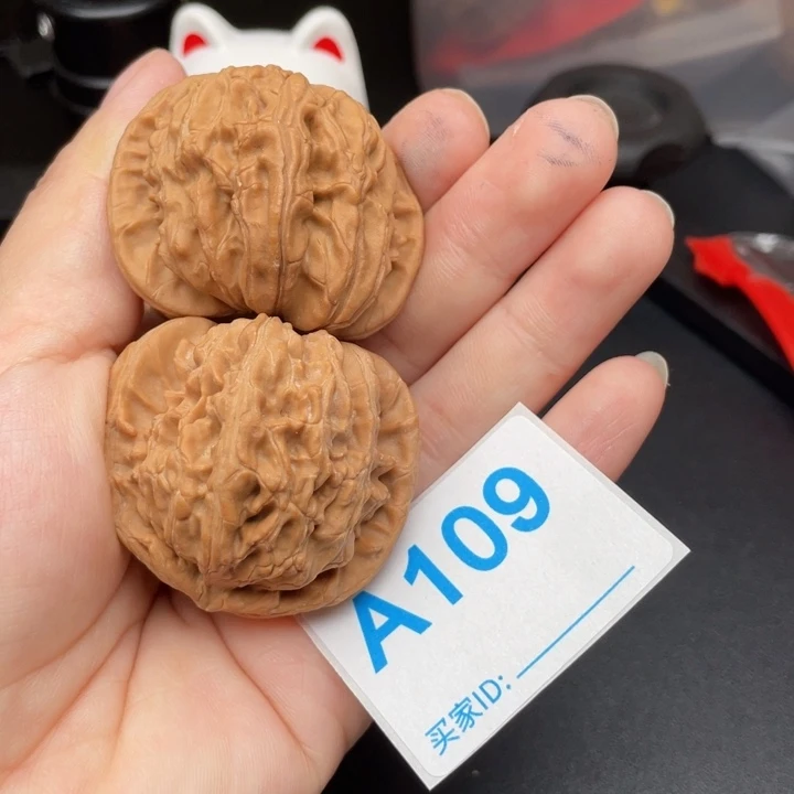 文玩核桃吊坠核桃