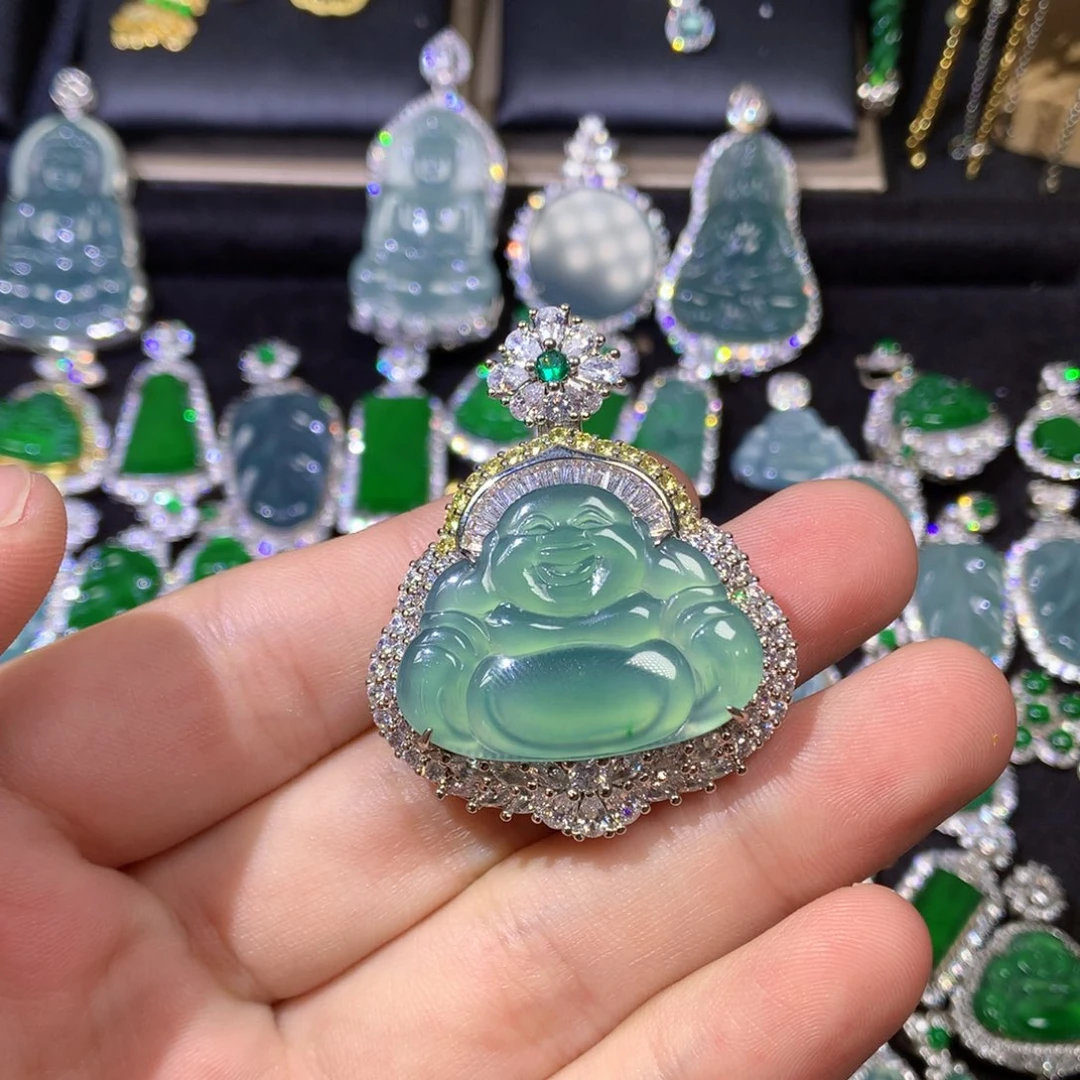 翡翠未镶嵌颈饰上****@7656775578888