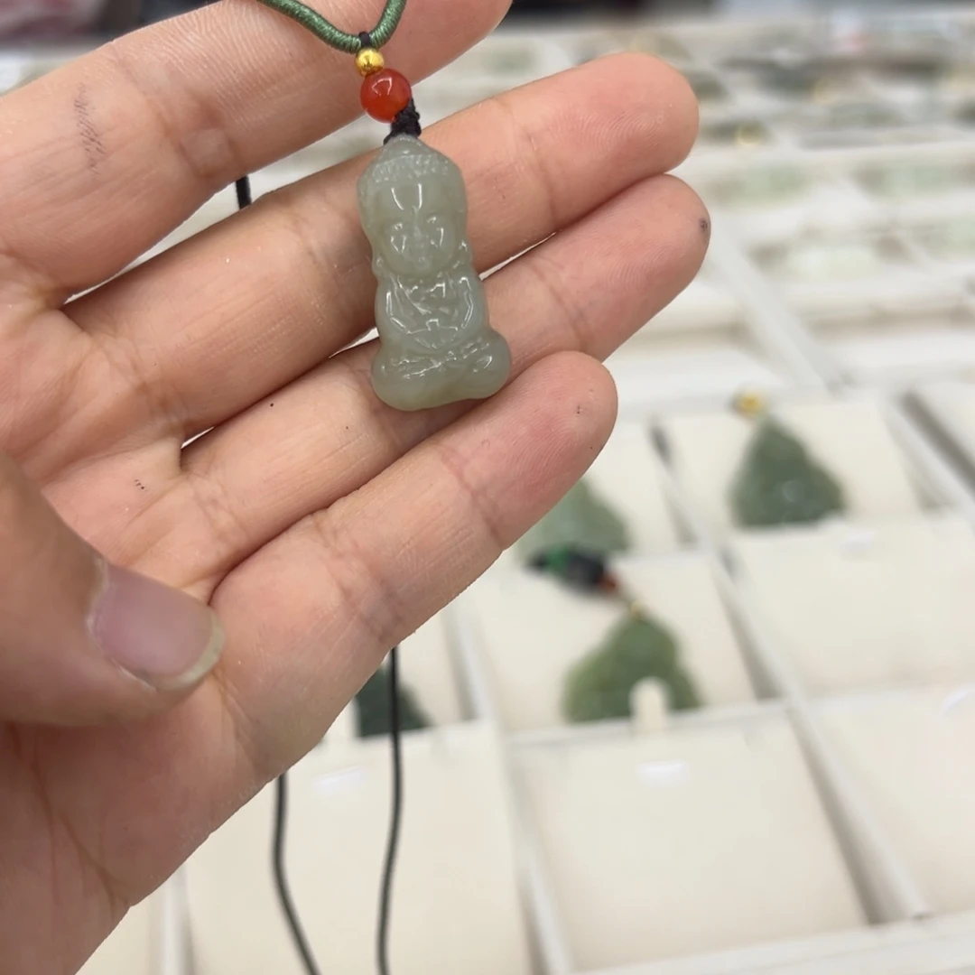 和田玉未镶嵌颈饰宝宝佛