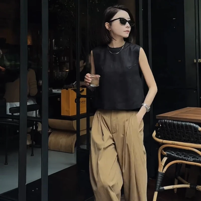 法式气质通勤无袖背心上衣女款2025夏季薄款黑色职业西装马甲复古