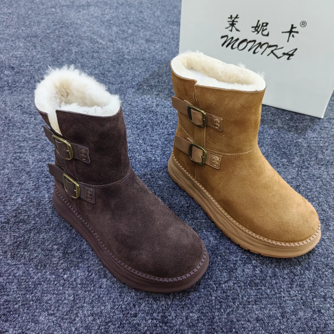 2025冬季新款雪地靴女款羊毛一体短靴子加绒加厚茉妮卡女鞋8156