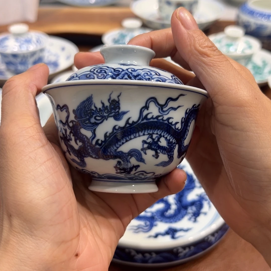 盖碗青花海浪龙纹盖碗