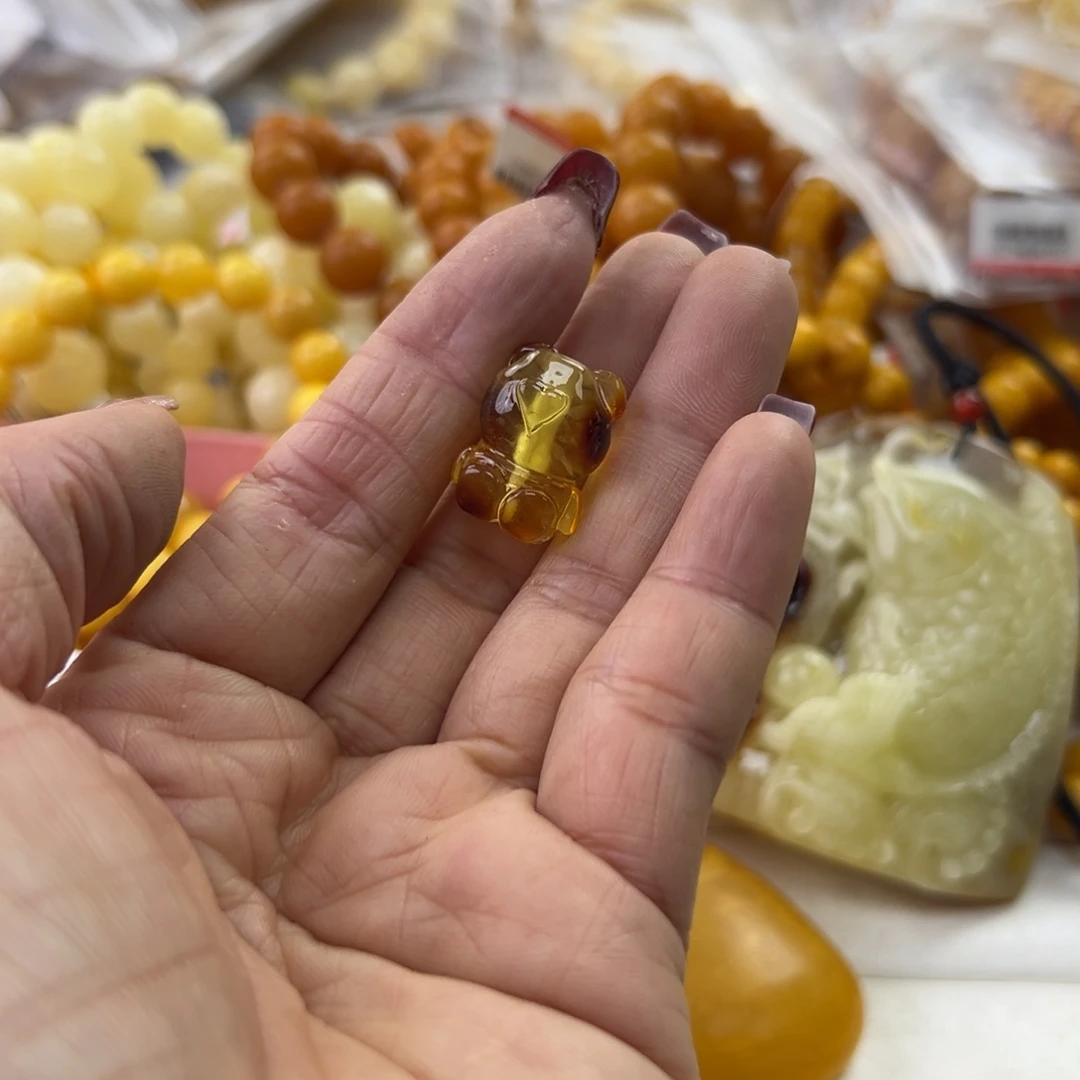 琥珀珠宝奇石未镶嵌