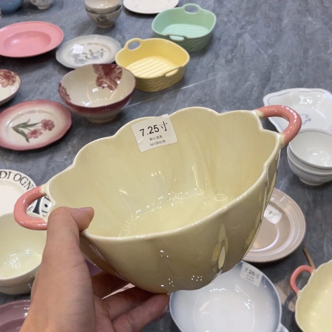 陶瓷微瑕餐具介意勿拍，满18飞！