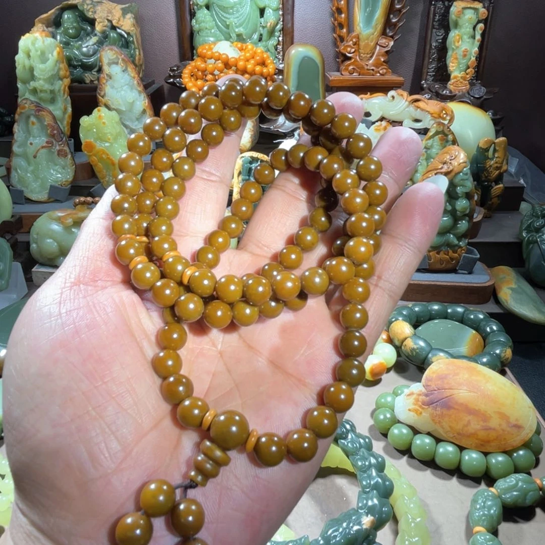 透闪石质玉108卡8玉化未镶嵌