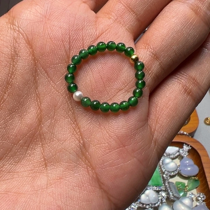 翡翠未镶嵌戒指戒指