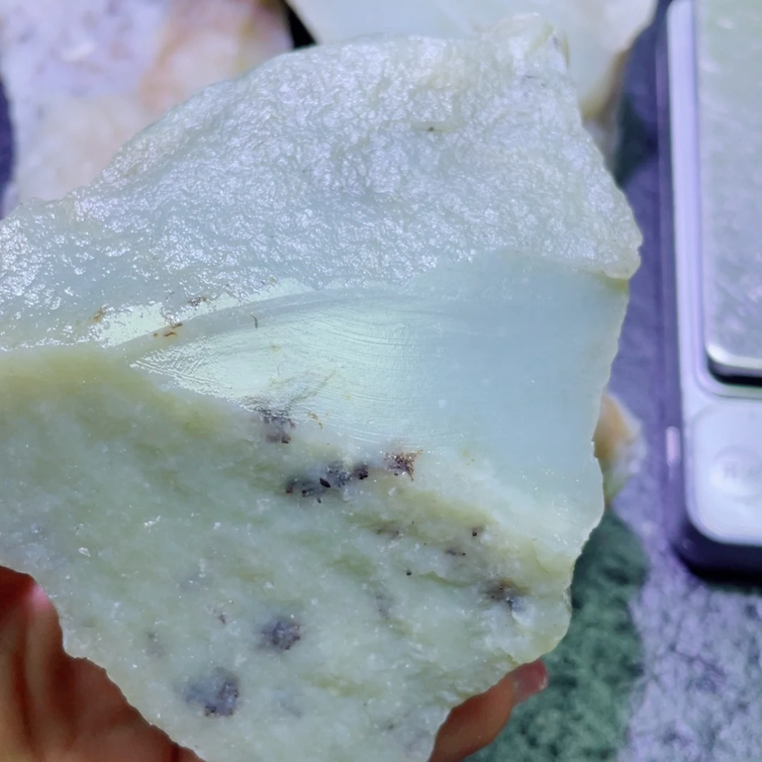 和田玉未镶嵌珠宝半成品