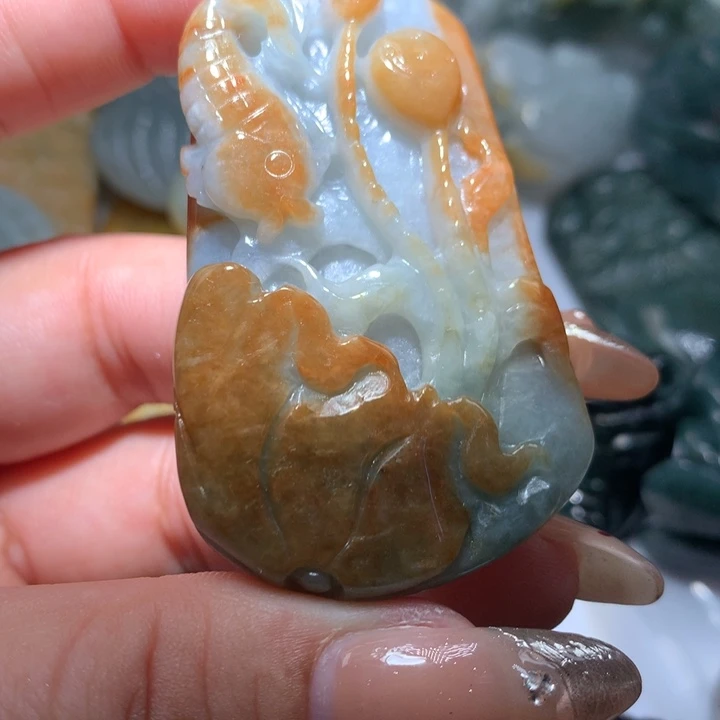 翡翠未镶嵌颈饰保真天然A货翡翠