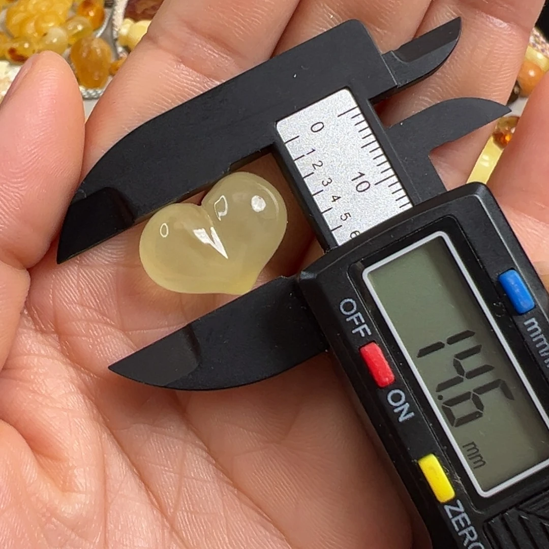 蜜蜡未镶嵌裸石蜜蜡