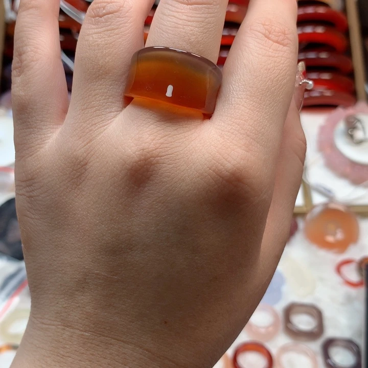 玛瑙/玉髓手镯未镶嵌清**遇