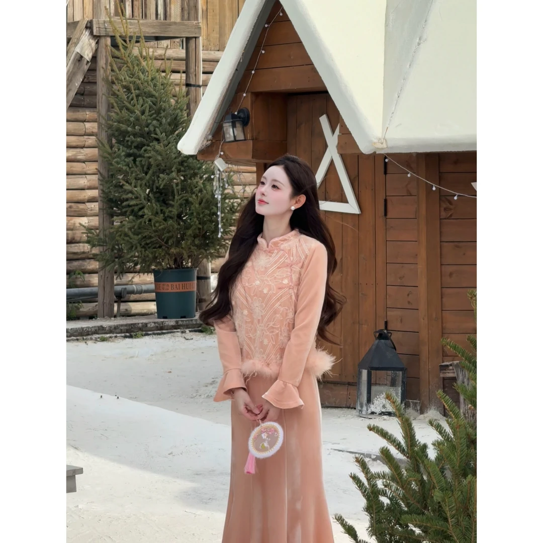 【胭霞芷】<77>新中式小立领丝绒浮雕绣上衣+鱼尾裙套装XMZH10199