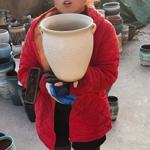 口20高23瑕疵一个盆子。