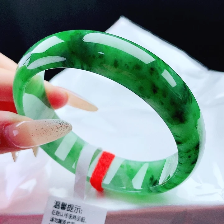 翡翠未镶嵌手镯56轮胎