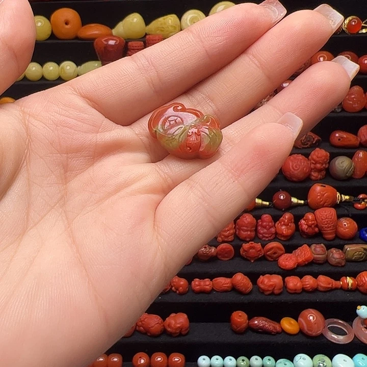 手***.南红玛瑙未镶嵌卡19.7