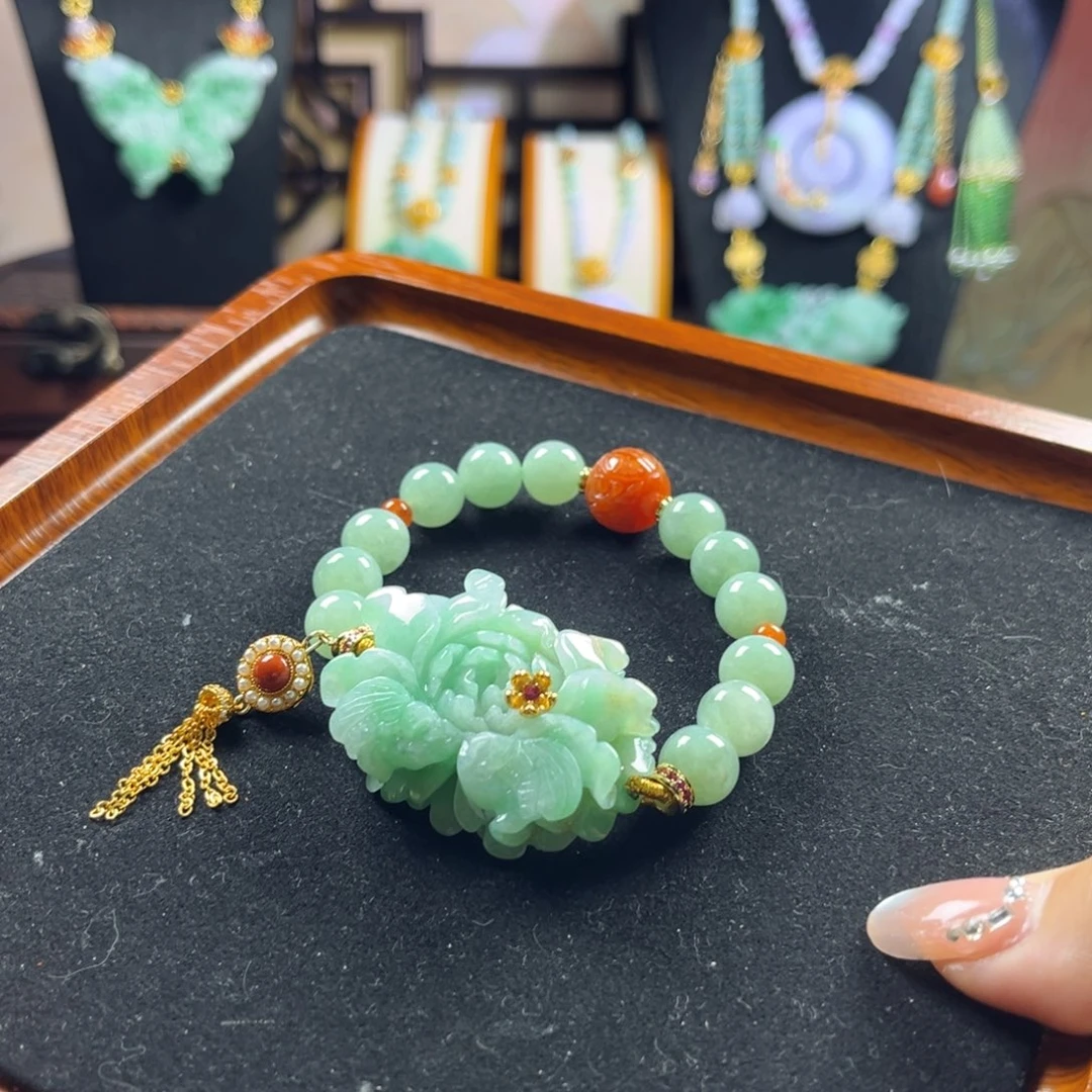 颈饰未镶嵌翡翠冰绿